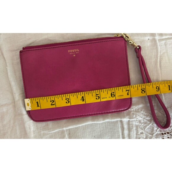 Fossil  Wristlet Coin Purse Fuchsia with Bronze - Picture 7 of 7